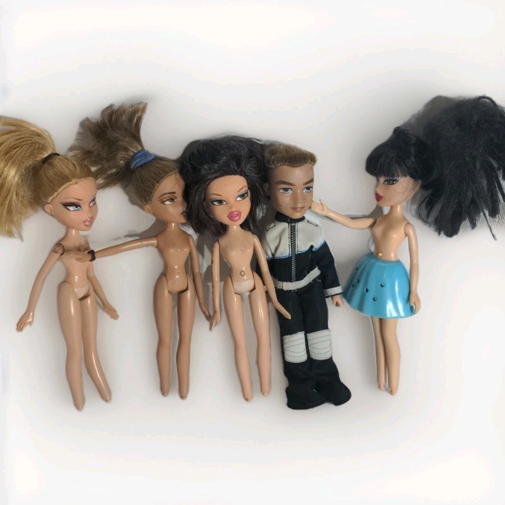 LOT of Vintage MGA BRATZ Dolls Y2K 5 Figures Marked 2001 And Funk And Glow Jade